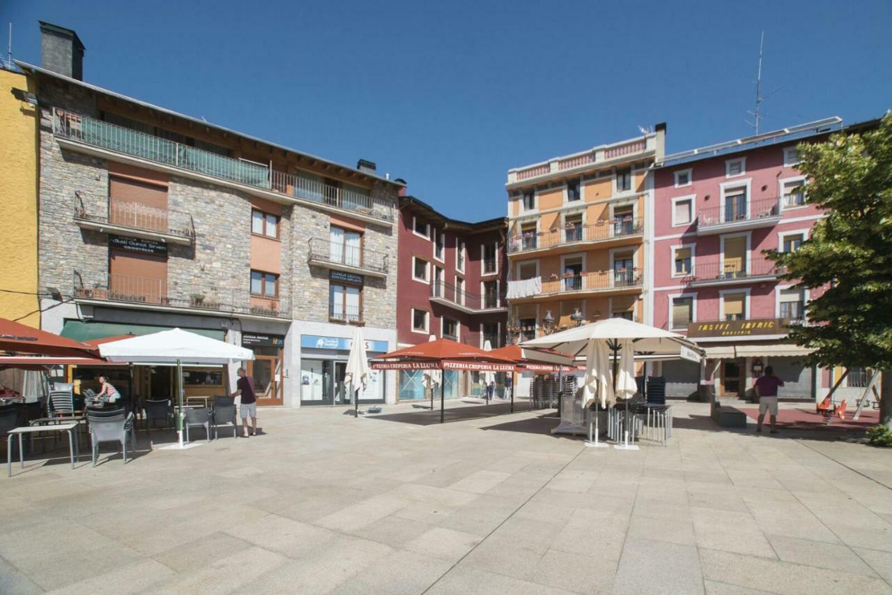 Edifici Herois Puigcerda Exterior photo